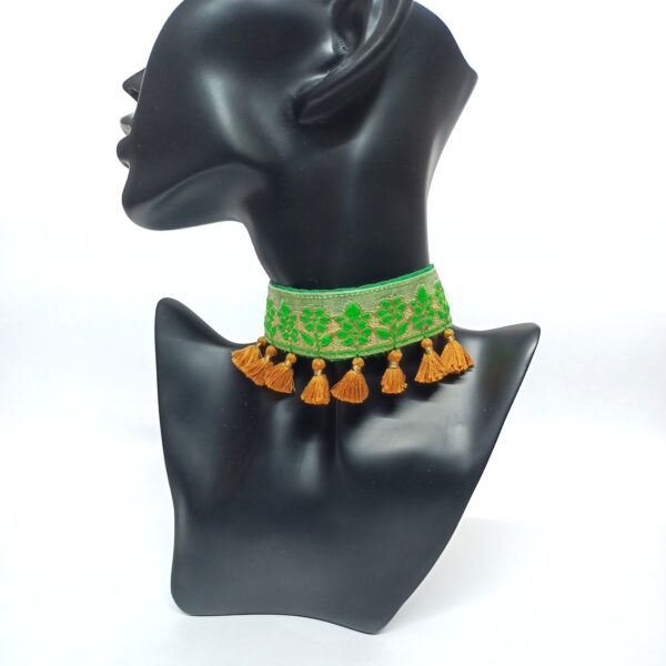 Green Buti Choker - Image 3