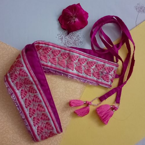 Pink leaf waist belt
