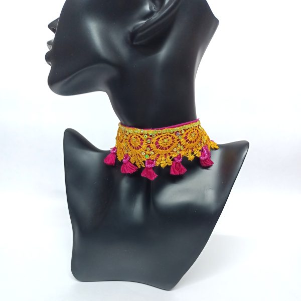 Yellow Sitra embroidery lace choker